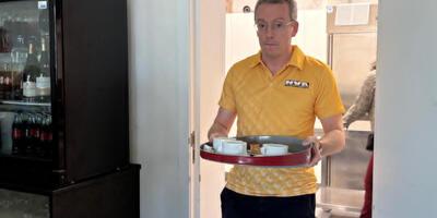 voorzichtig met de koffie